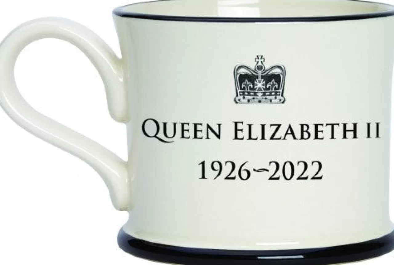 Sale Moorland Pottery Queen Elizabeth Ii Commemoration Mug By