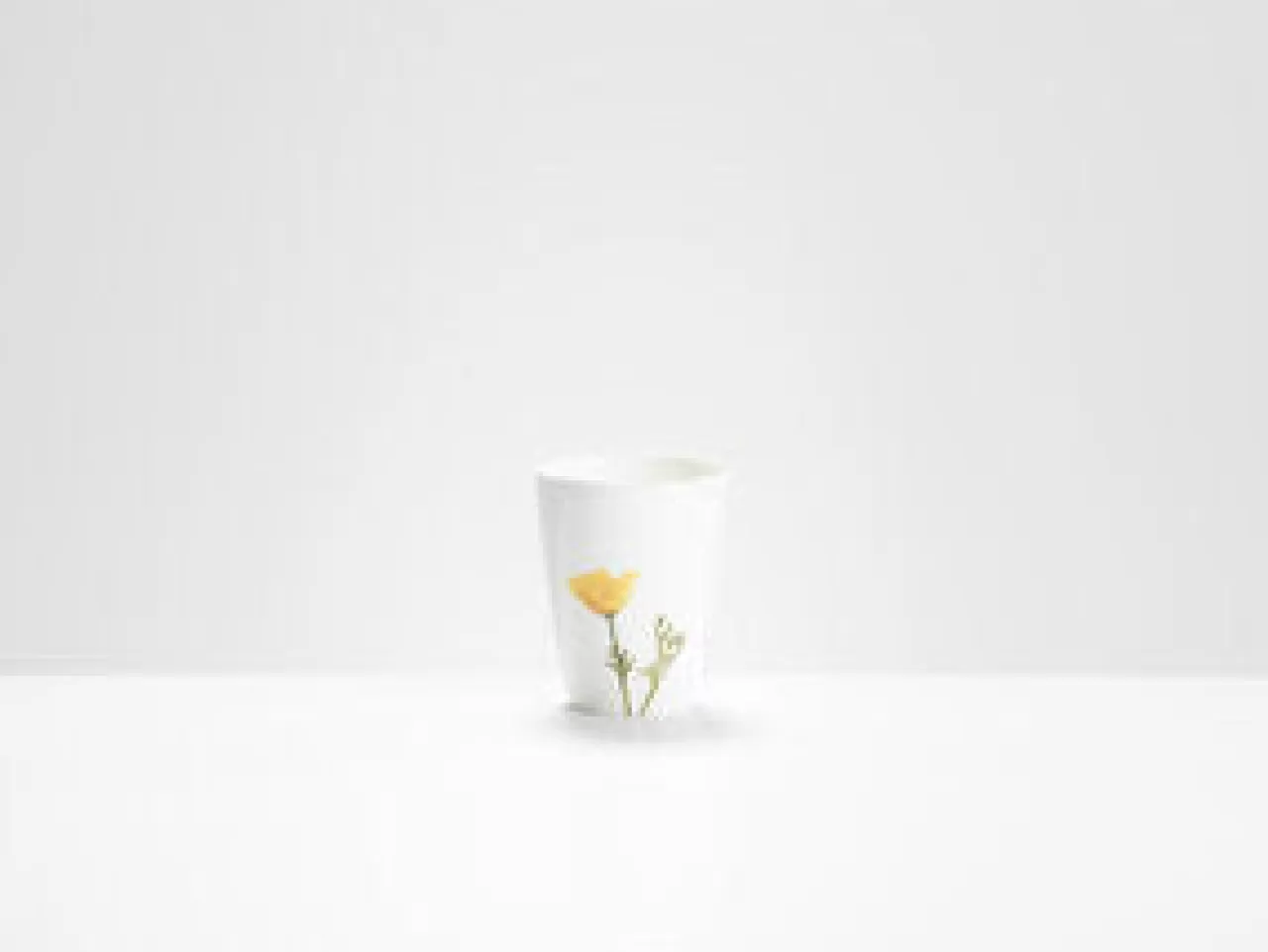 Online Helen Beard Yellow Poppy Beaker